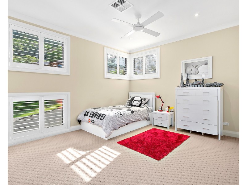11 Parmenter Avenue, Corrimal NSW 2518