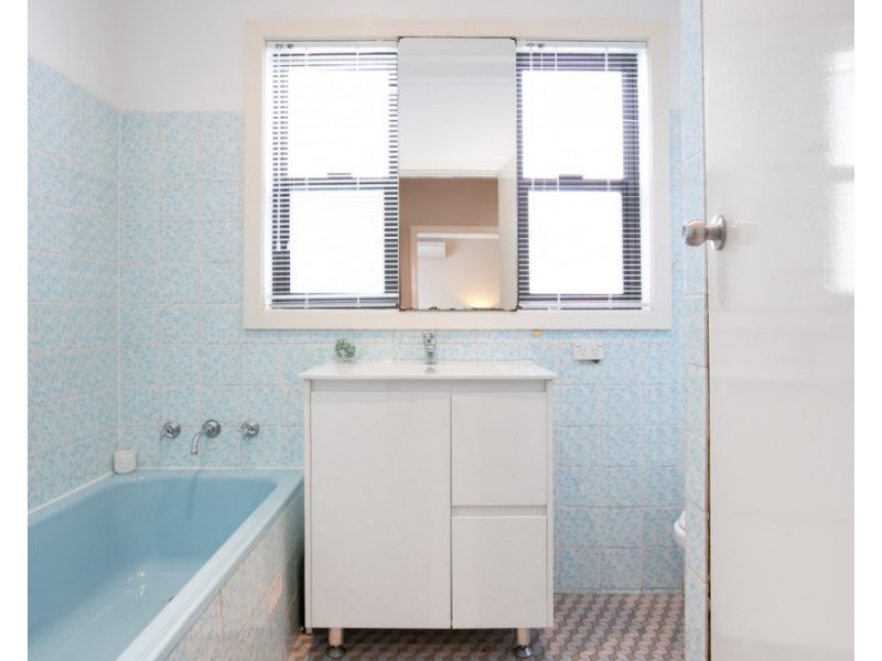 8 Gwynne Street, Gwynneville NSW 2500