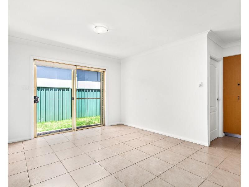 2/69 Midgley Street, Corrimal NSW 2518