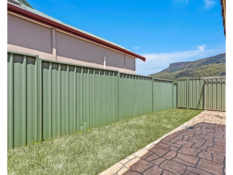 2/69 Midgley Street, Corrimal NSW 2518