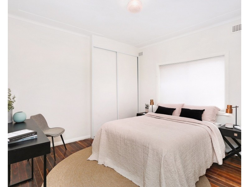 99 St Johns Avenue, Mangerton NSW 2500