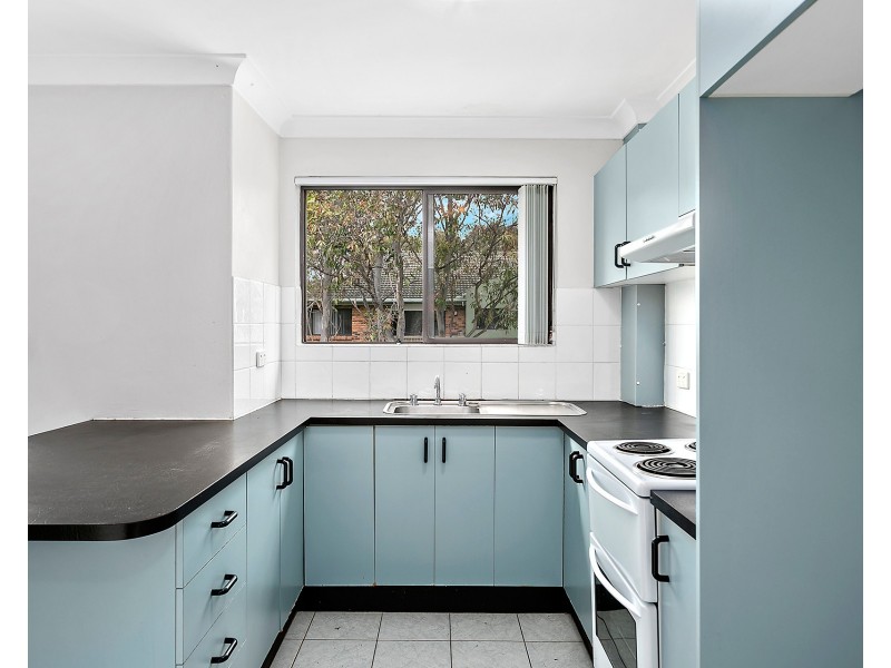 22/2-4 Hindmarsh Avenue, Wollongong NSW 2500