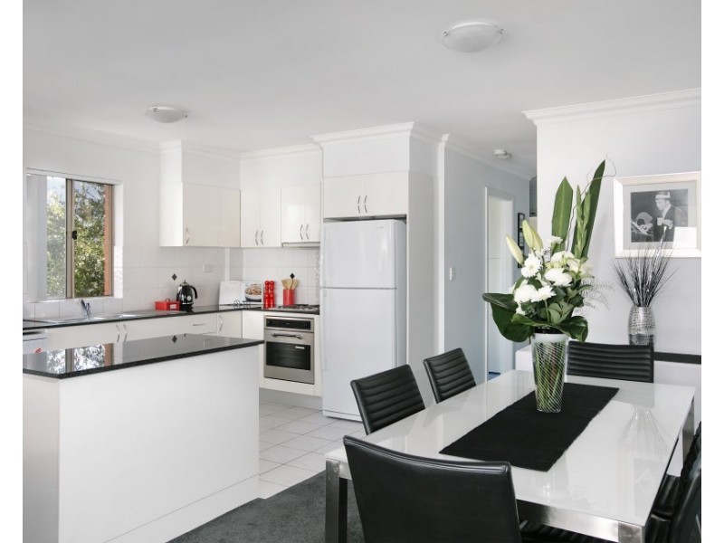 4/44 Loftus Street, Wollongong NSW 2500