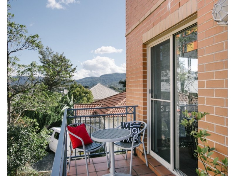 4/44 Loftus Street, Wollongong NSW 2500