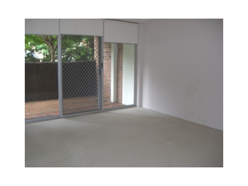 2 Parkside Lane, Chatswood NSW 2067