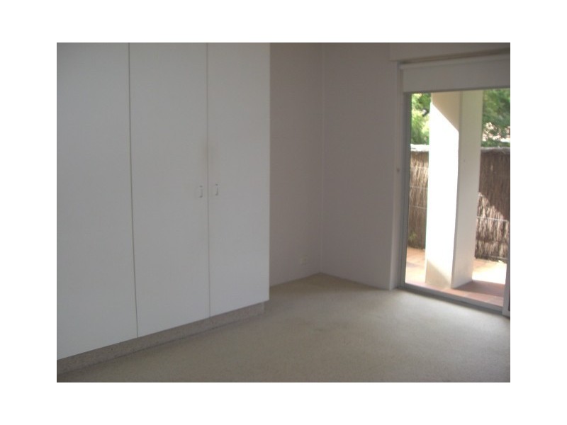 2 Parkside Lane, Chatswood NSW 2067