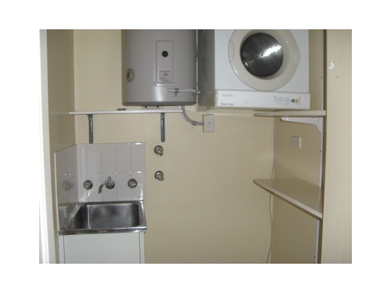 2 Parkside Lane, Chatswood NSW 2067