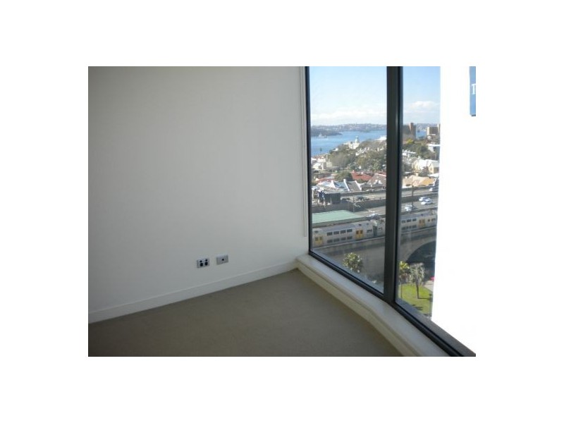 30 Glen Street, Milsons Point NSW 2061