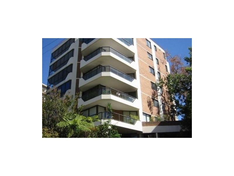 8-10 East Crescent Street, Mcmahons Point NSW 2060