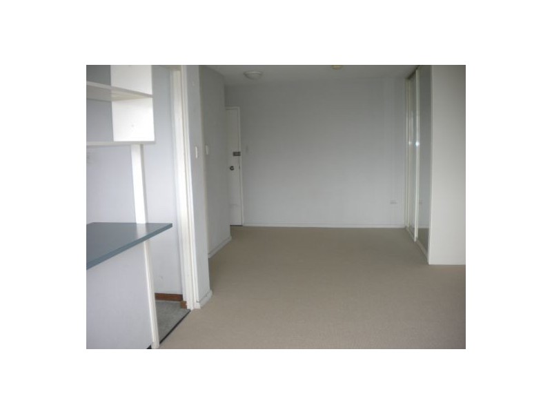 2 East Crescent Street, Mcmahons Point NSW 2060