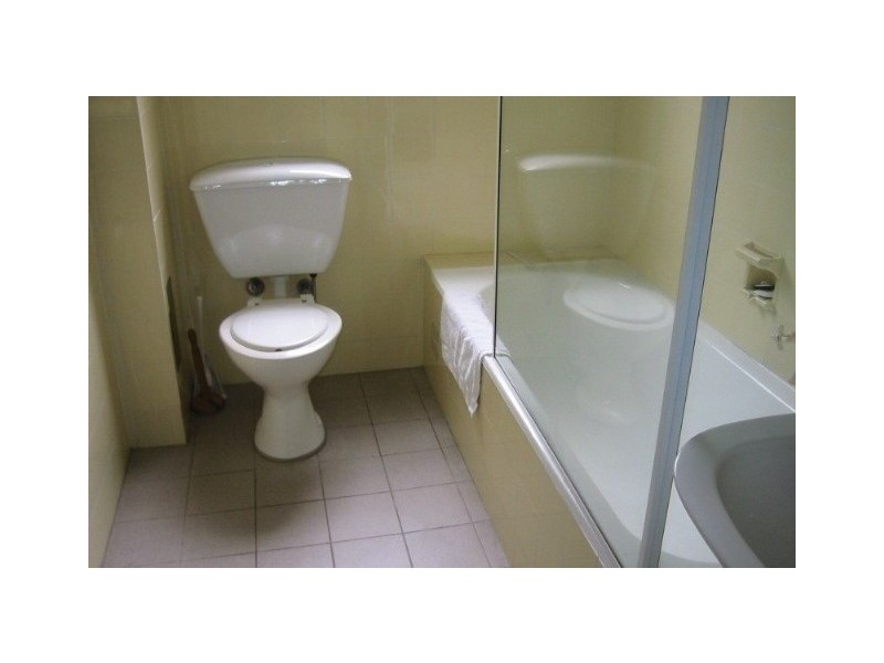 4 Holbrook Avenue, Kirribilli NSW 2061