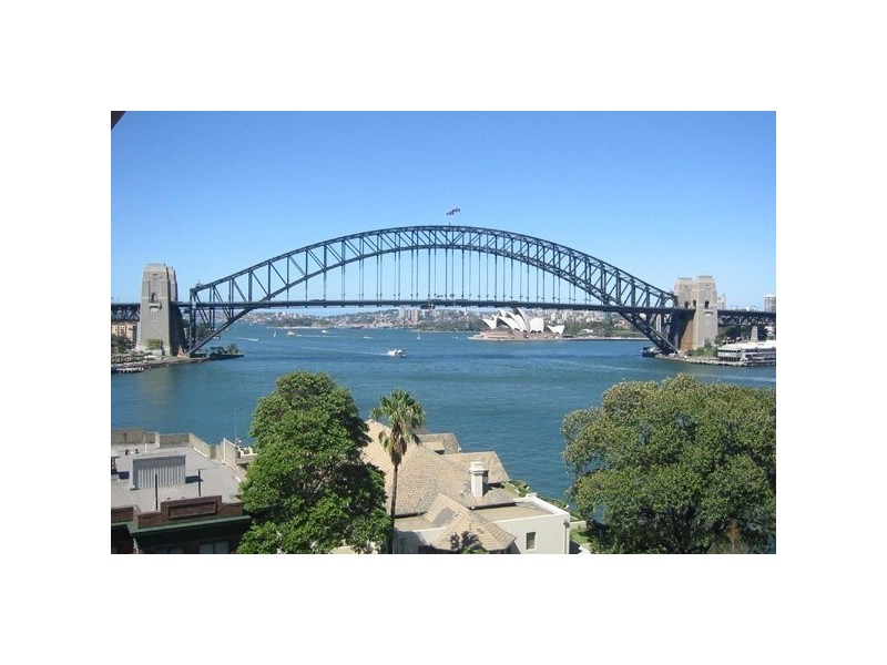 2-4 East Crescent Street, Mcmahons Point NSW 2060