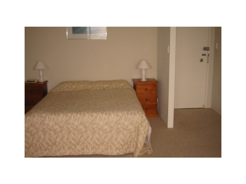 2-4 East Crescent Street, Mcmahons Point NSW 2060