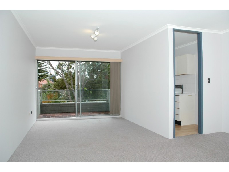 65/90 Blues Point Rd, Mcmahons Point NSW 2060