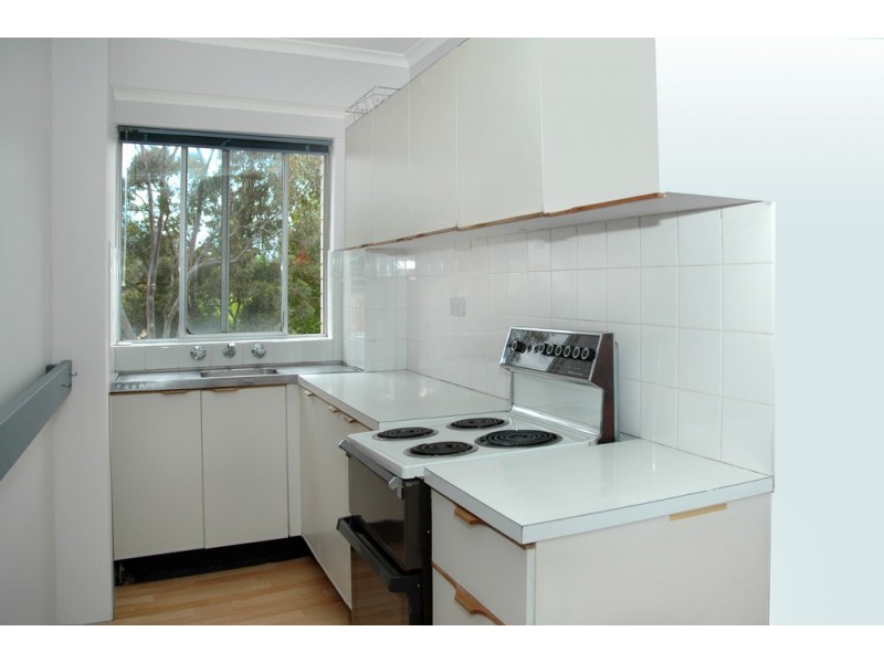 65/90 Blues Point Rd, Mcmahons Point NSW 2060
