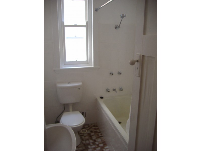 24 East Crescent St, Mcmahons Point NSW 2060