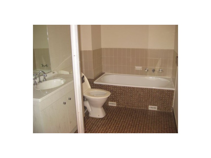 33 Belmont Ave, Wollstonecraft NSW 2065