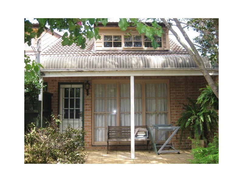 99 Atchinson St, Crows Nest NSW 2065