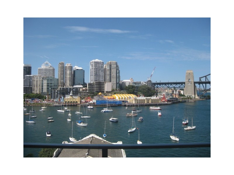 17 East Crescent St, Mcmahons Point NSW 2060