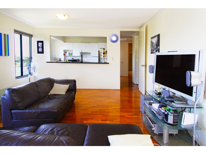 67/90 Blues Point Rd, Mcmahons Point NSW 2060