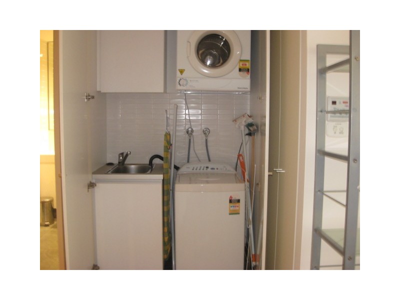 7 Northcliff St, Milsons Point NSW 2061