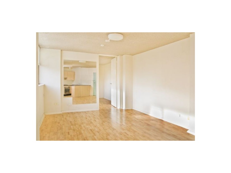 45/21 East Crescent Street, Mcmahons Point NSW 2060