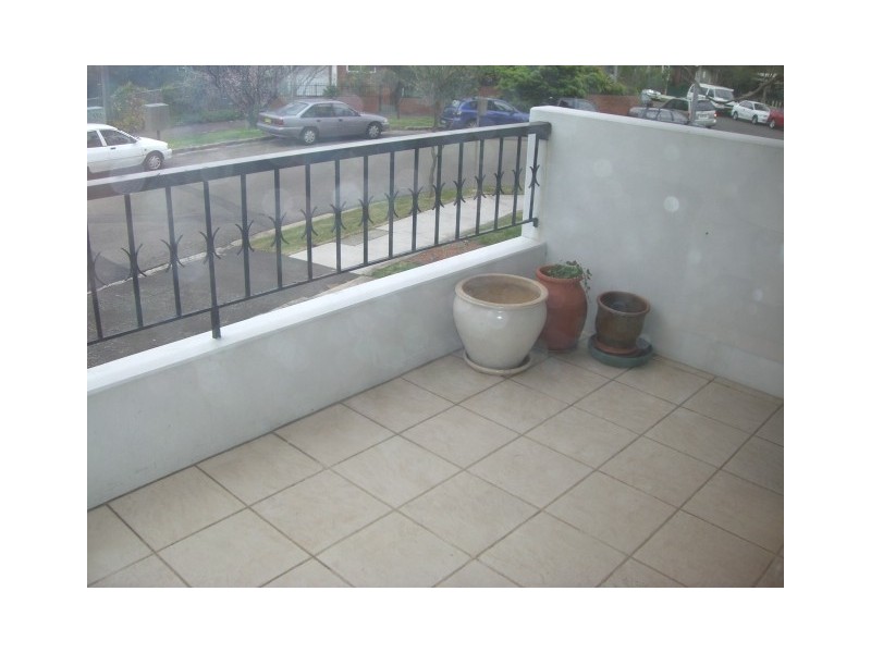 10 MCKYE ST, Waverton NSW 2060