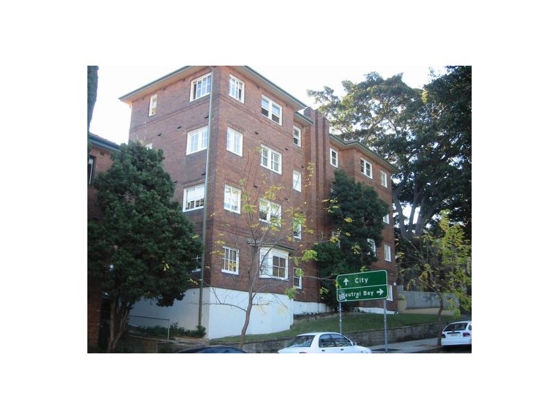 216 BLUES POINT RD, Mcmahons Point NSW 2060