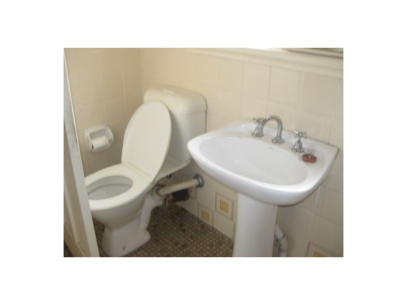 216 BLUES POINT RD, Mcmahons Point NSW 2060
