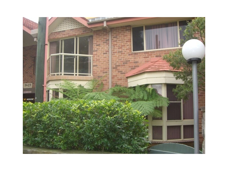 19 Sinclair St, Wollstonecraft NSW 2065