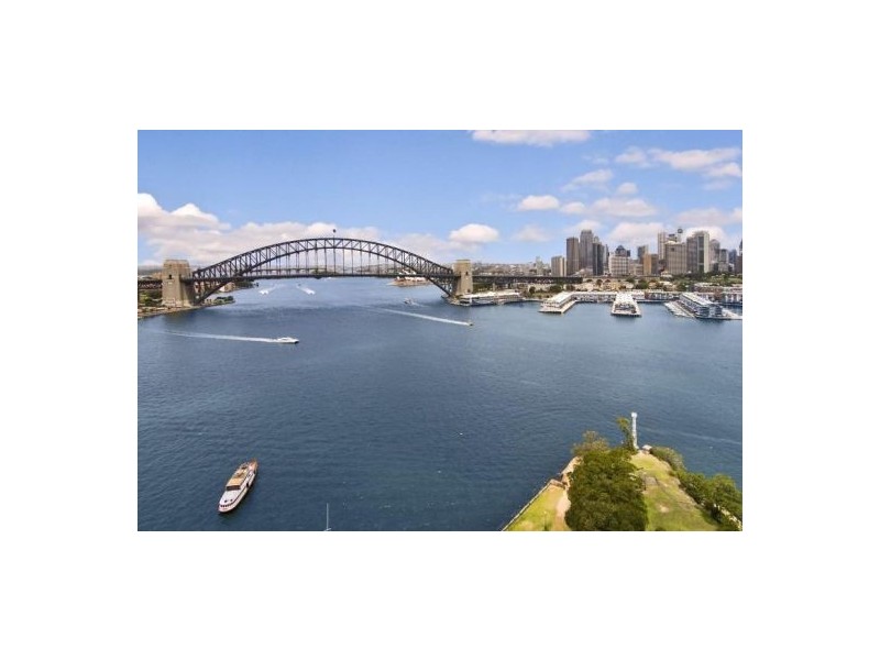 14 Blues Point Rd, Mcmahons Point NSW 2060