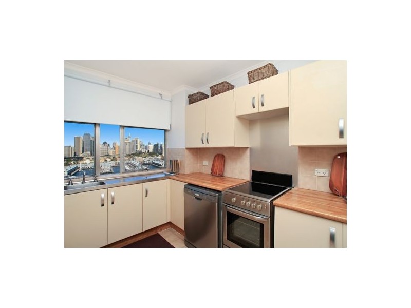 14 Blues Point Rd, Mcmahons Point NSW 2060