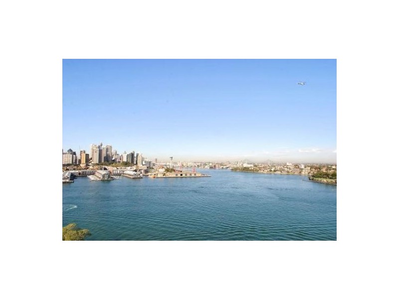 14 Blues Point Rd, Mcmahons Point NSW 2060