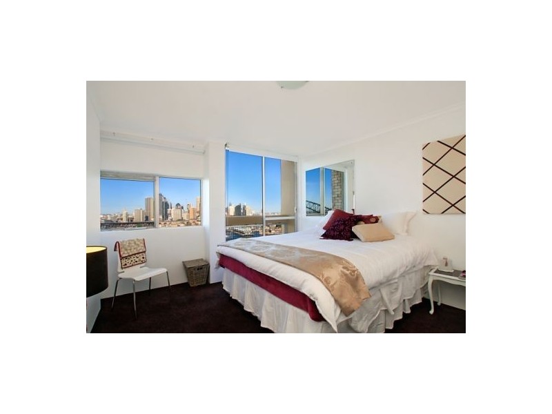 14 Blues Point Rd, Mcmahons Point NSW 2060