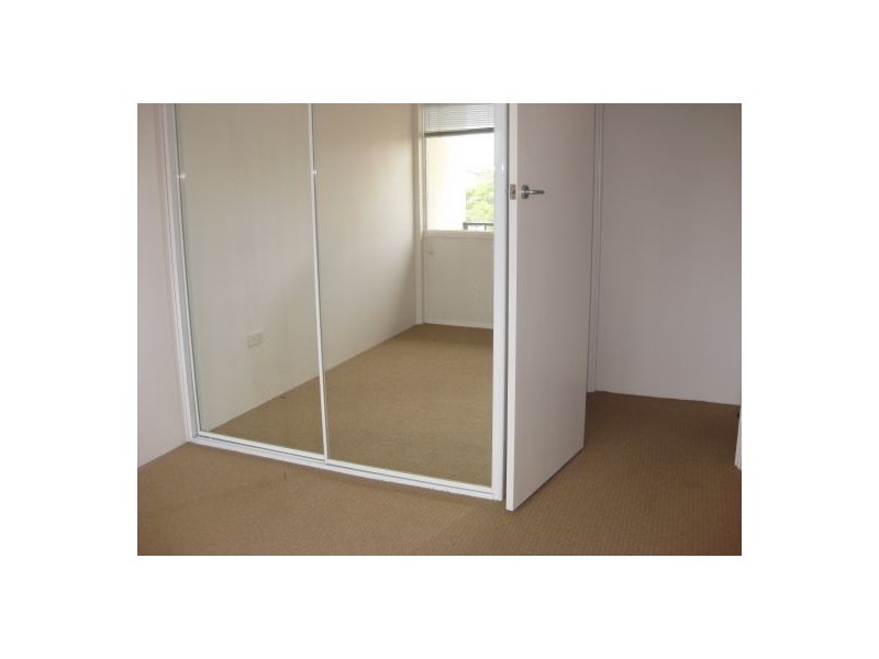 64 Ben Boyd Rd, Neutral Bay NSW 2089