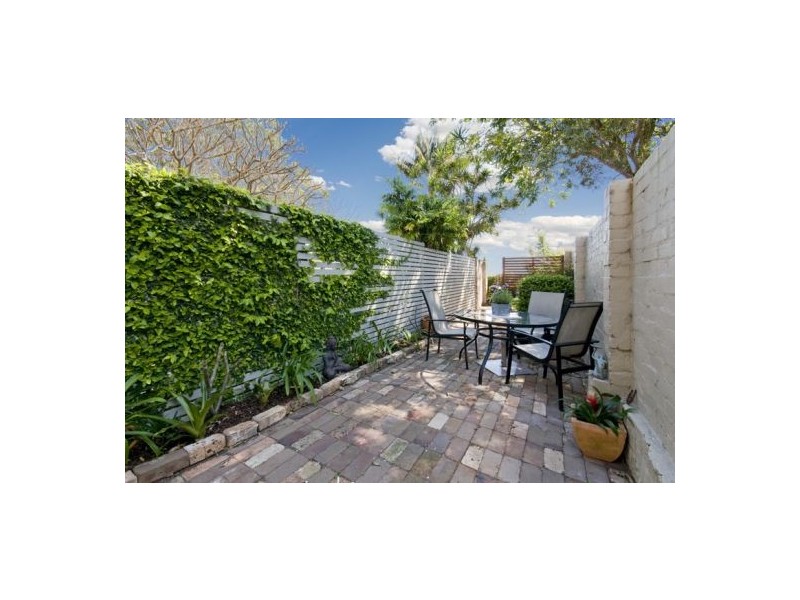 28 Chuter St, Mcmahons Point NSW 2060