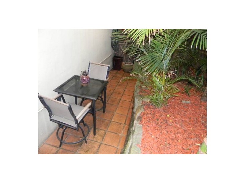 211 Blues Point Rd, Mcmahons Point NSW 2060