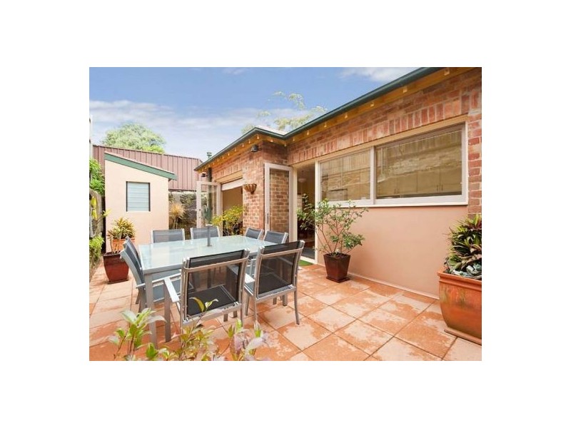 43 Dumbarton St, Mcmahons Point NSW 2060