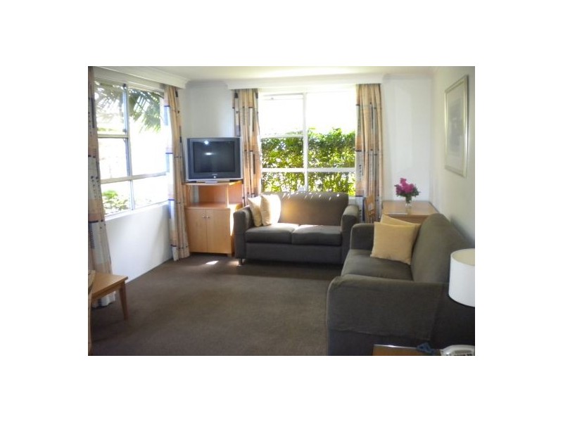 2a Henry Lawson Ave, Mcmahons Point NSW 2060