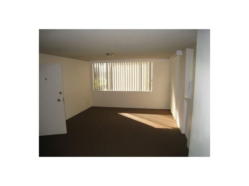 10 Frederick St, Broadbeach QLD 4218