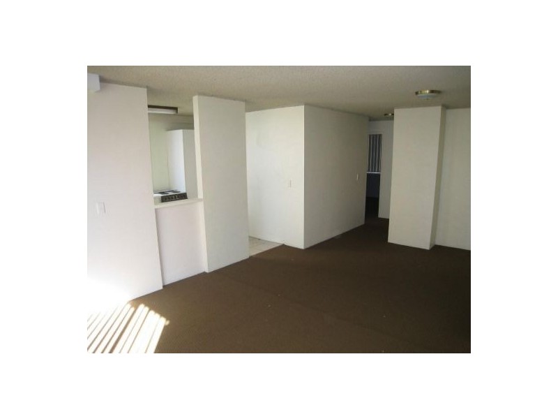 10 Frederick St, Broadbeach QLD 4218