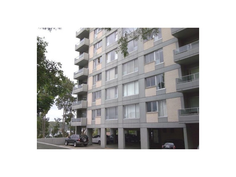 90 Blues Point Rd, Mcmahons Point NSW 2060