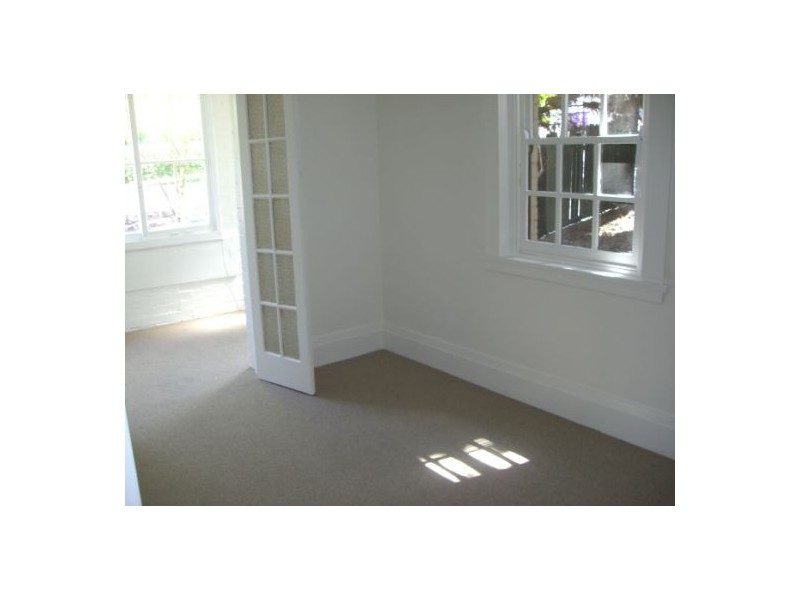 2 KING GEORGE ST, Mcmahons Point NSW 2060