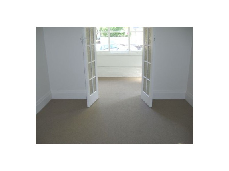 2 KING GEORGE ST, Mcmahons Point NSW 2060