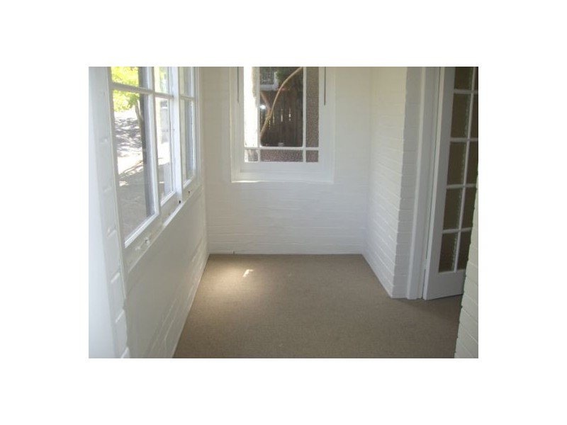 2 KING GEORGE ST, Mcmahons Point NSW 2060