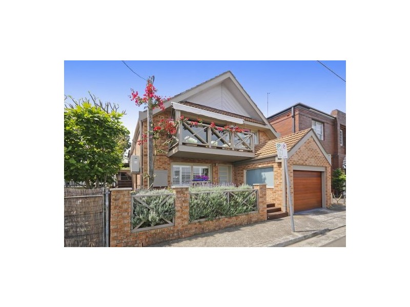 8 Commodore St, Mcmahons Point NSW 2060