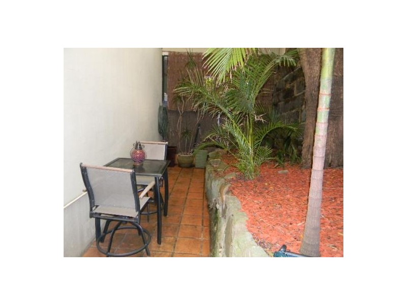 211 Blues Point Rd, Mcmahons Point NSW 2060