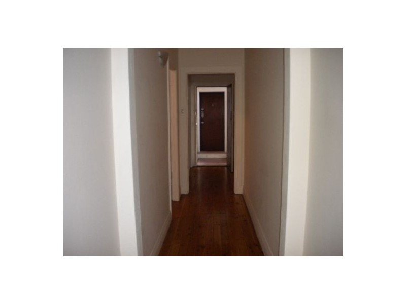 2 MILLER ST, Mcmahons Point NSW 2060