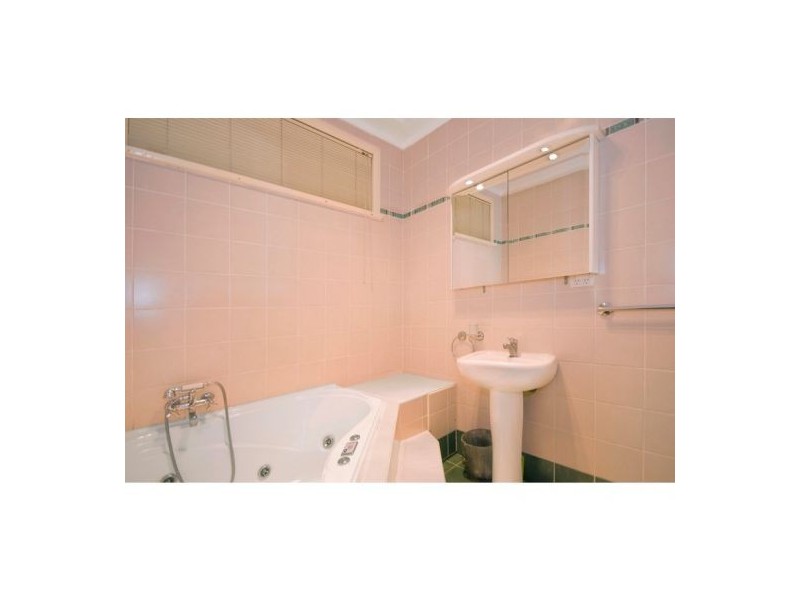 64 Millwood Ave, Chatswood West NSW 2067