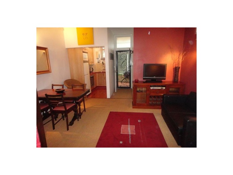 2 Parkes St, Kirribilli NSW 2061